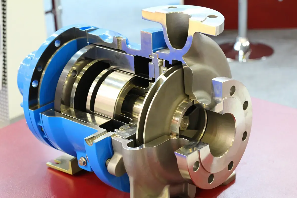 Centrifugal pump cutaway view