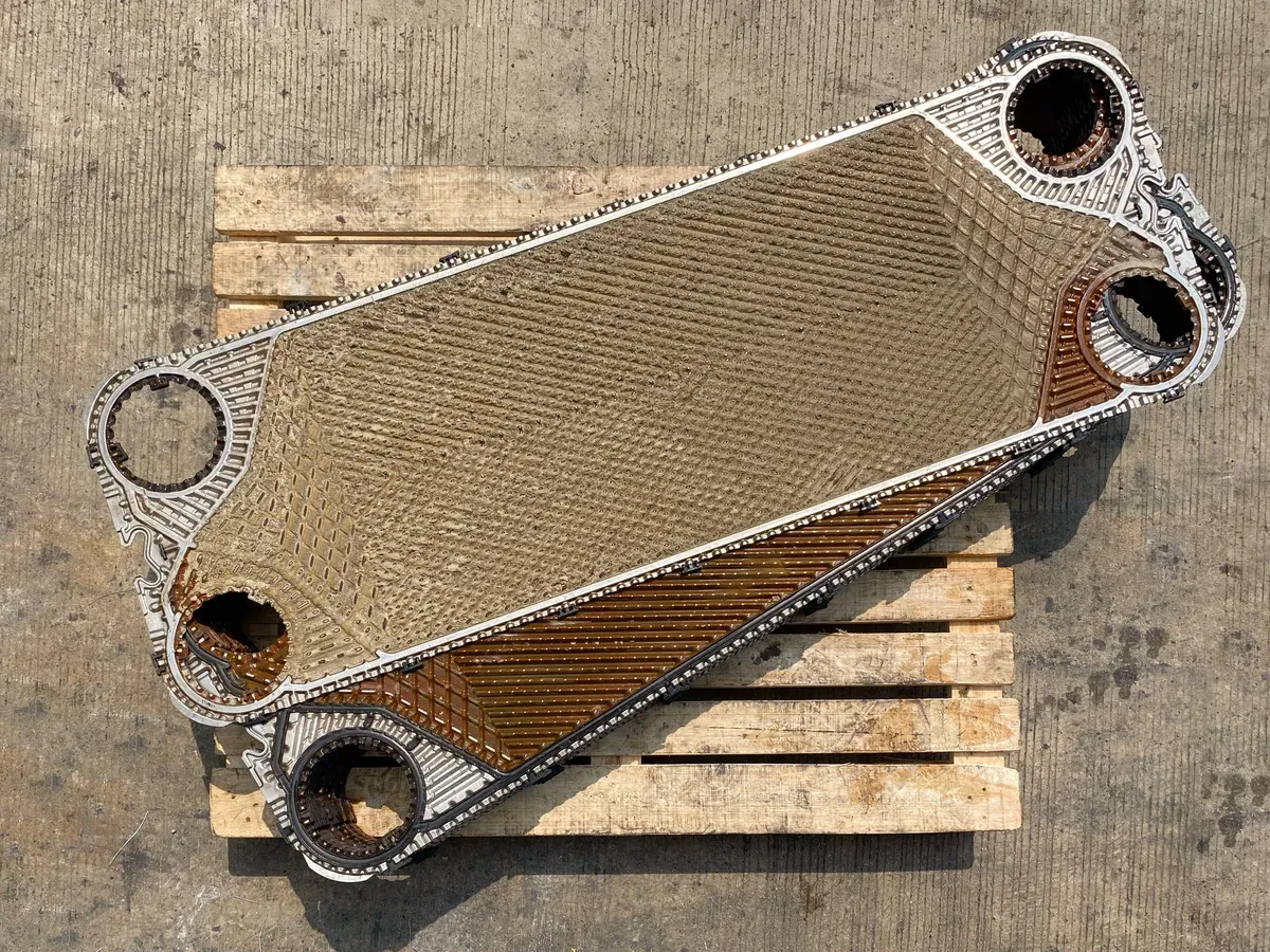 Fouled heat exchanger plates before cleaning